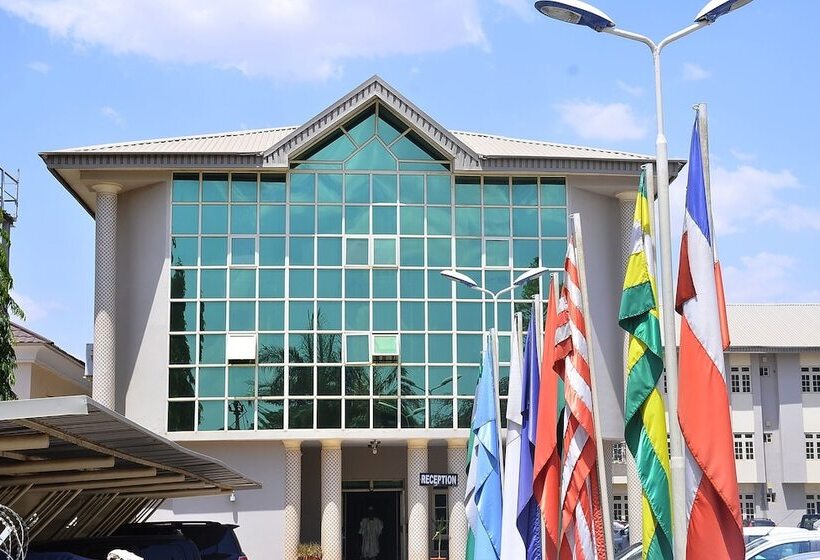 هتل Bafra International