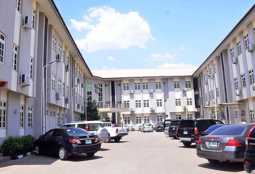 هتل Bafra International