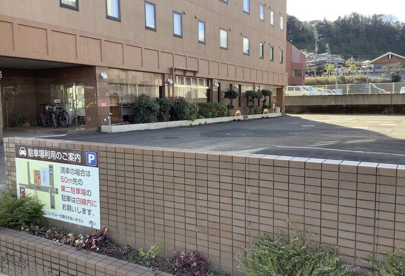 Отель Crown Hills Nakamura