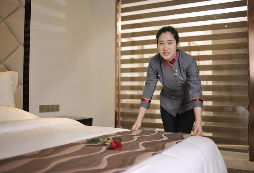 בית מלון כפרי Hua Rong International