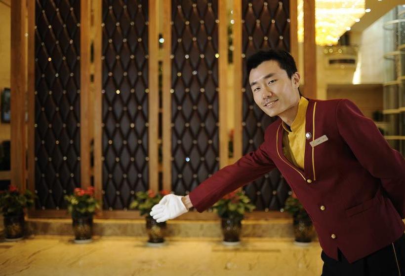 בית מלון כפרי Hua Rong International