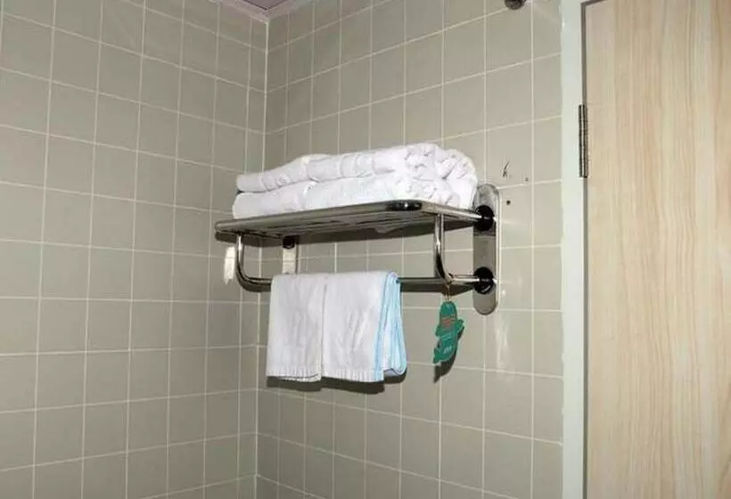 Hotelli Jinjiang Inn Changchun Hongqi Street