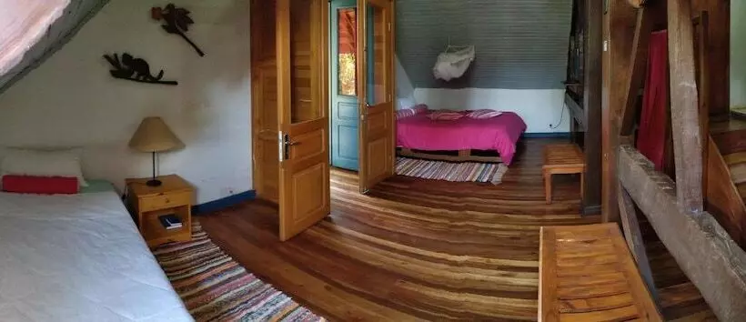 هتل Le Trianon