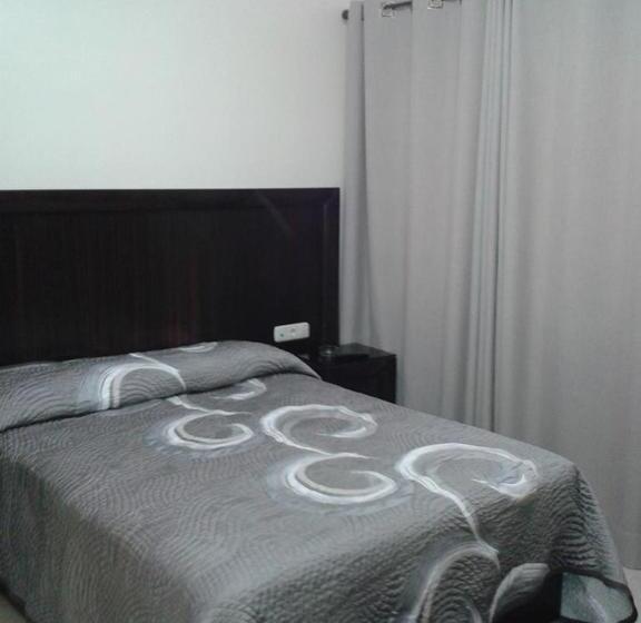 هتل De La Mediterranee