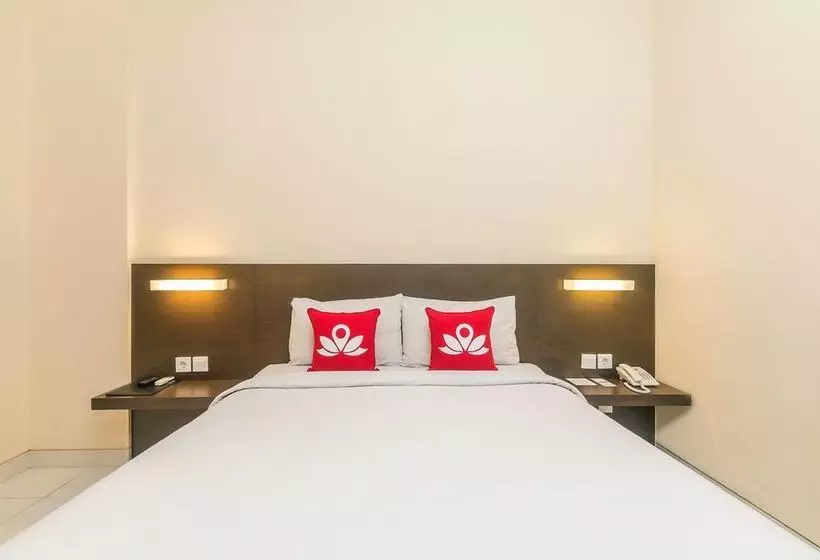 ホテル Zen Rooms Legian Sri Laksmi