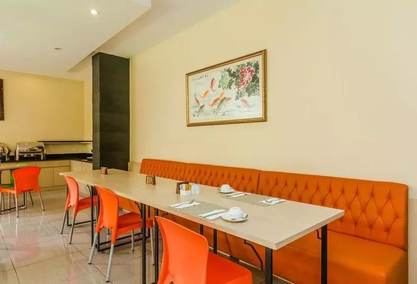 ホテル Zen Rooms Legian Sri Laksmi