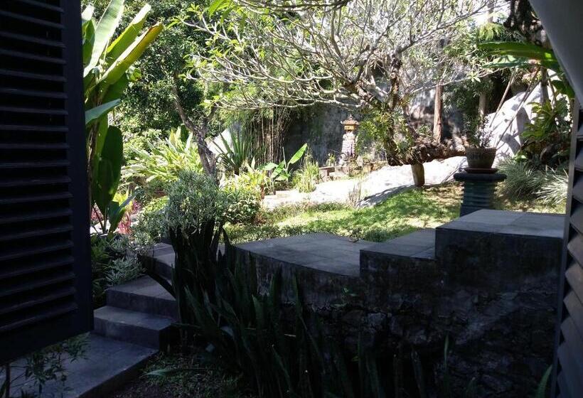 Le Mirage Villa Santai