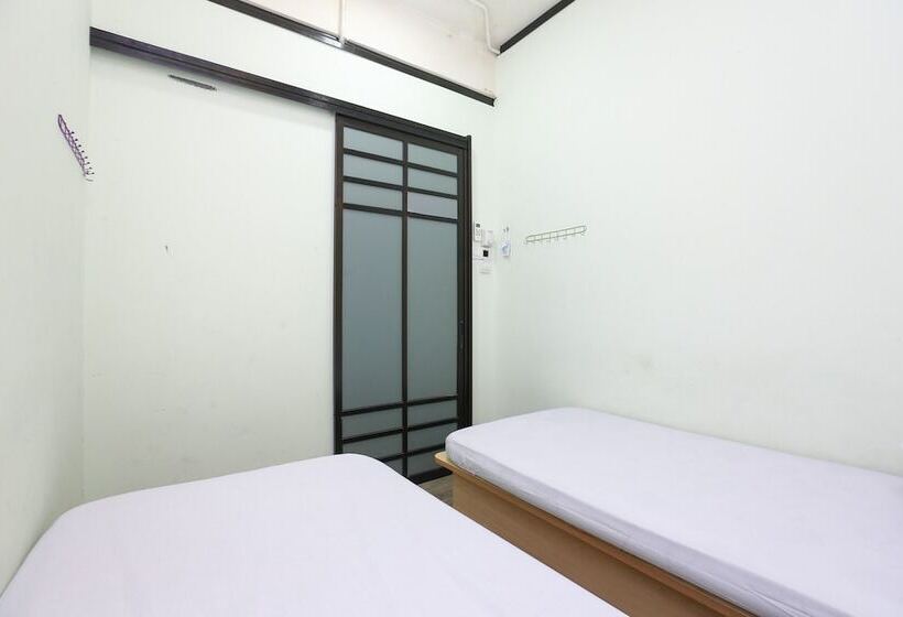 Hospedaria Spot On 89795 The Space Inn