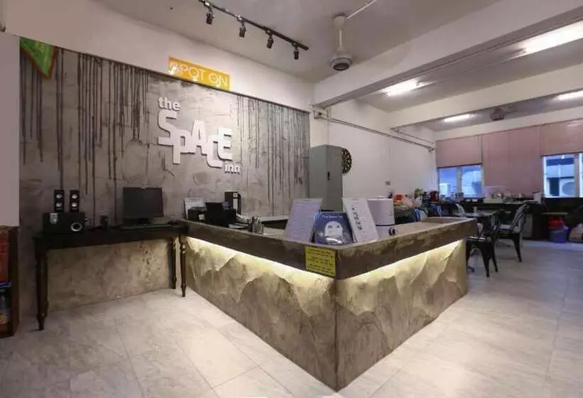 هاستل Spot On 89795 The Space Inn