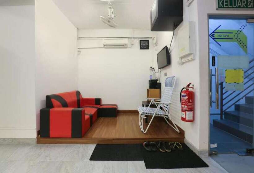 Hospedaria Spot On 89795 The Space Inn