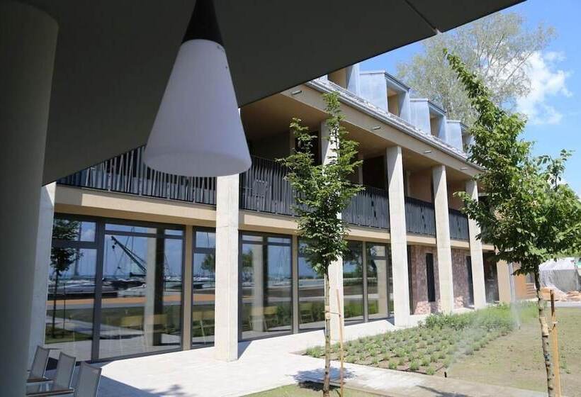 호텔 Alsóörs Marina