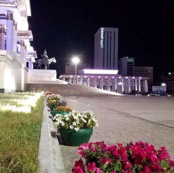 هتل Khuvsgul Lake