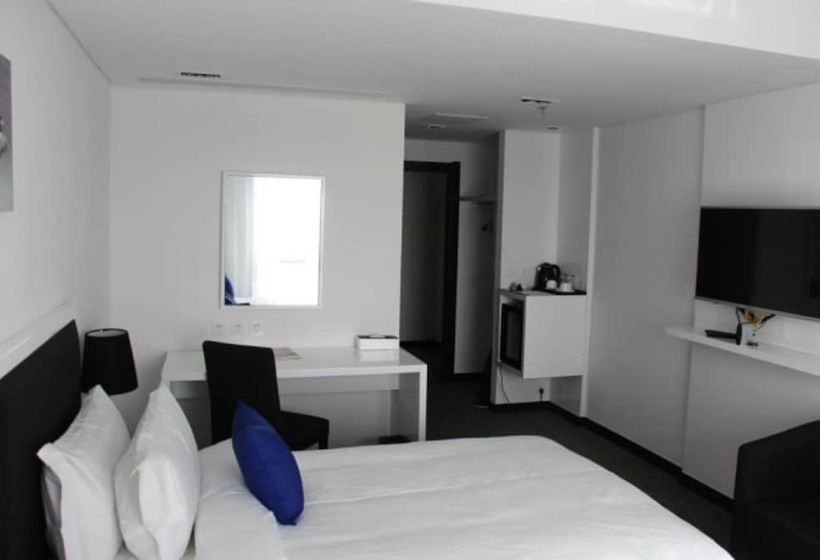 هتل Khuvsgul Lake