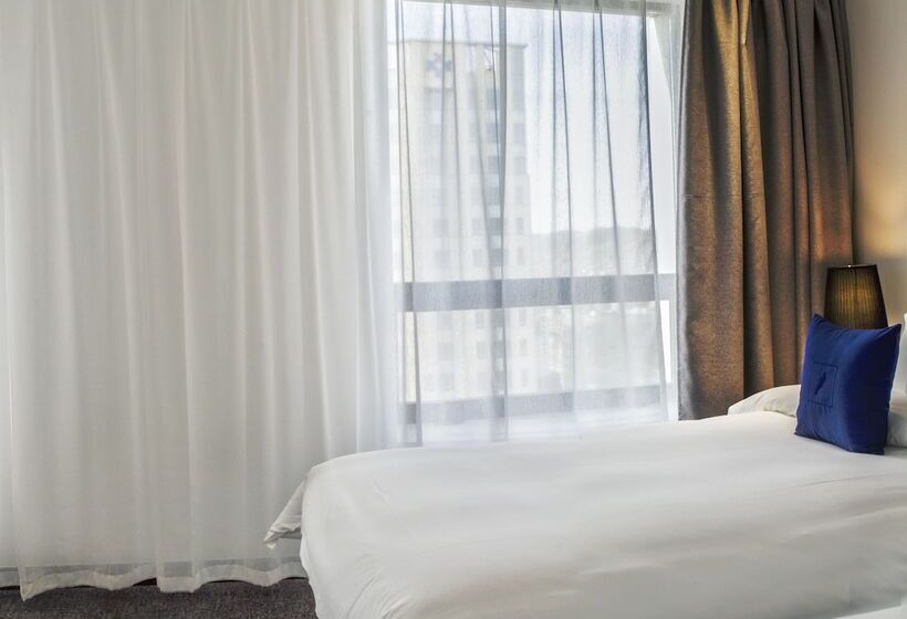 هتل Khuvsgul Lake