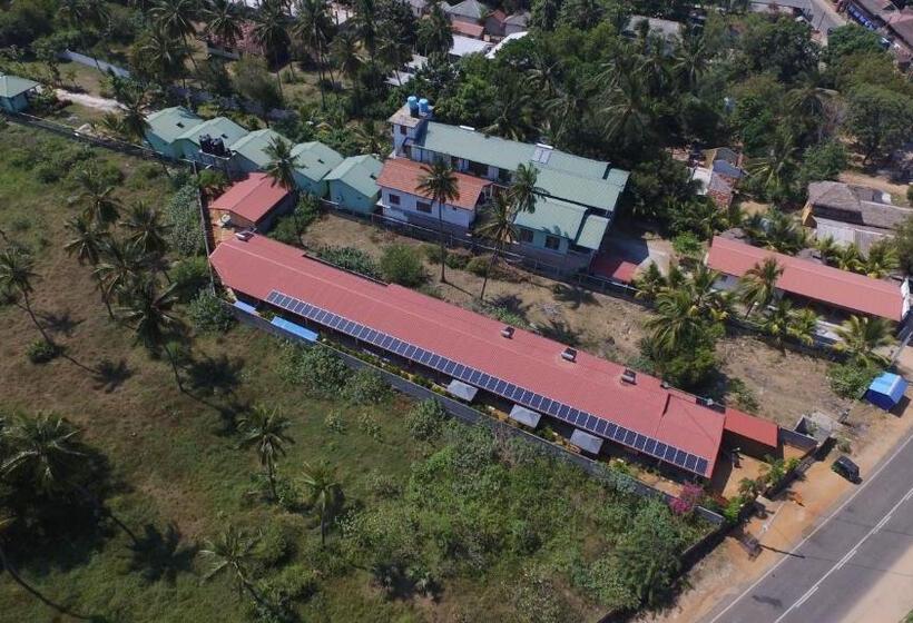 Resort The Long Hostel