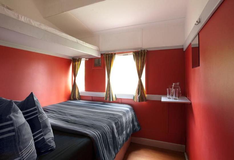 هاستل Train Lodge