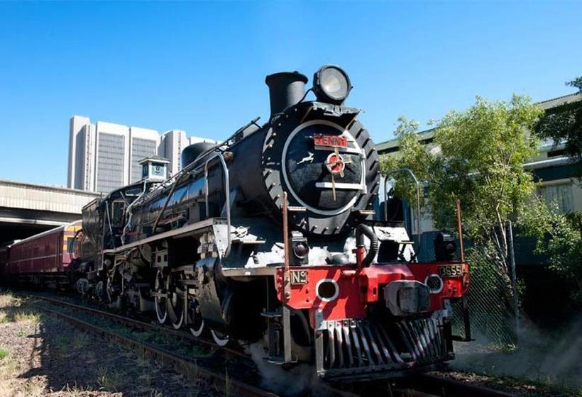 هاستل Train Lodge