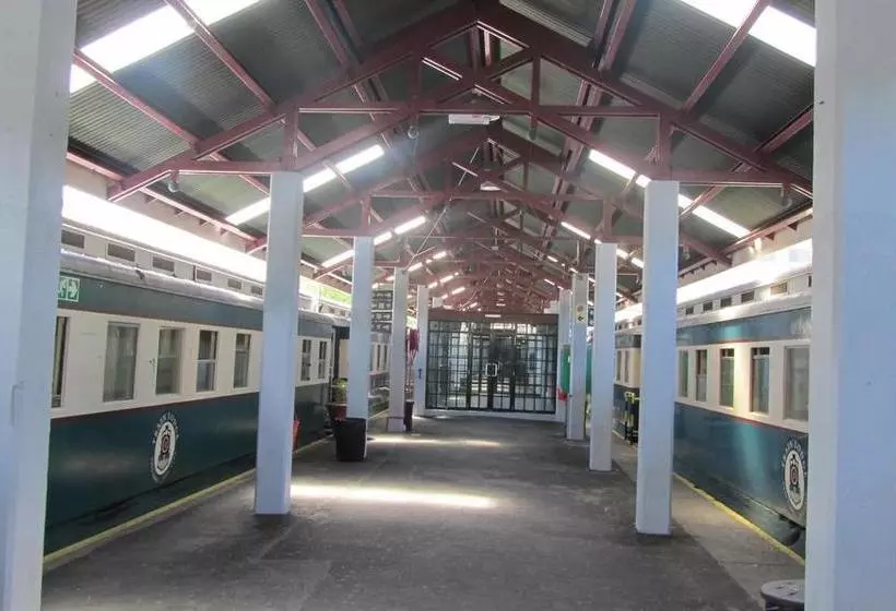 ユースホステル Train Lodge