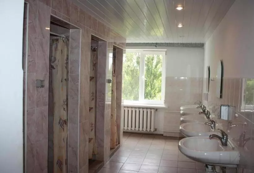 Retkeilymaja Vydubychi
