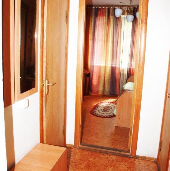 هاستل Vydubychi