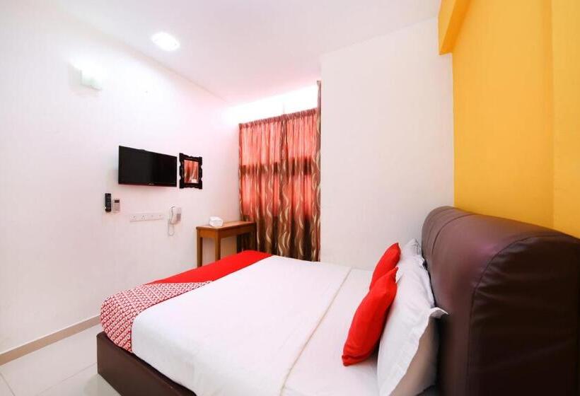 בית מלון כפרי Adiff Palace