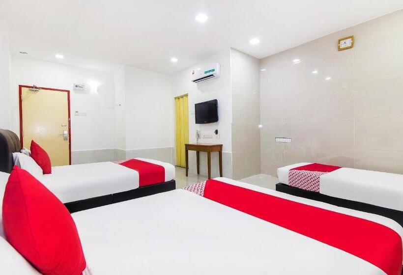 בית מלון כפרי Adiff Palace