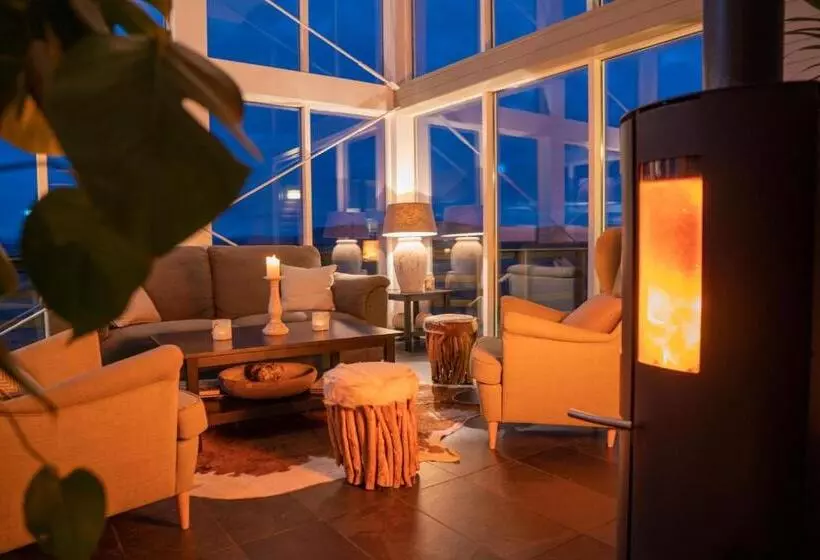 هتل Aurora Lodge