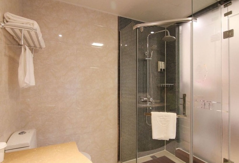 Отель Greentree Inn Jiangsu Zhenjiang Jurong Yalong Business