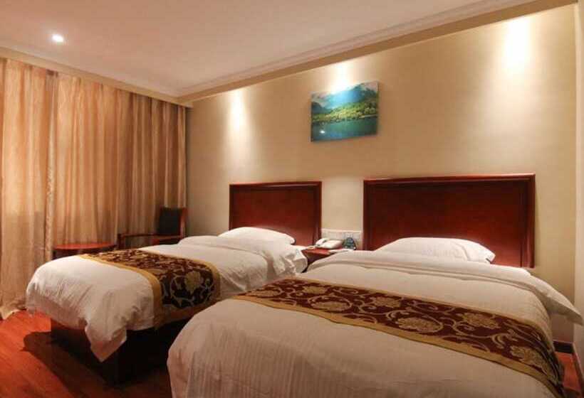 Отель Greentree Inn Jiangsu Zhenjiang Jurong Yalong Business
