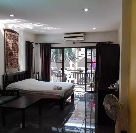 ユースホステル Faa Apartment