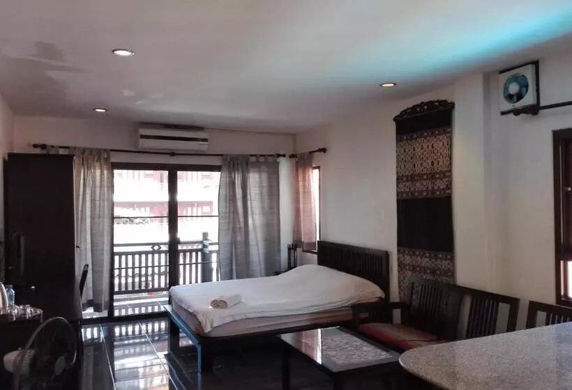 ユースホステル Faa Apartment