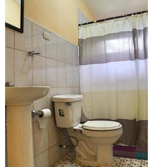 تختخواب و صبحانه Hostal San Antonio