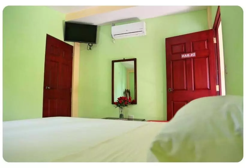 ベッドアンドブレックファースト Hostal San Antonio