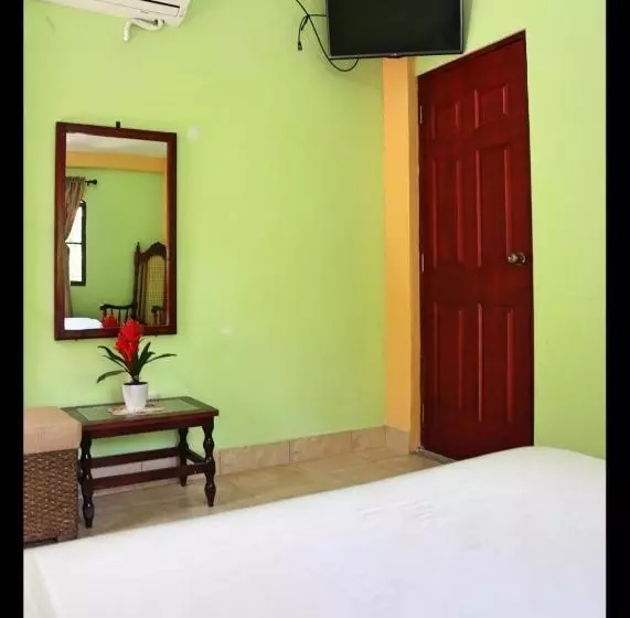 ベッドアンドブレックファースト Hostal San Antonio