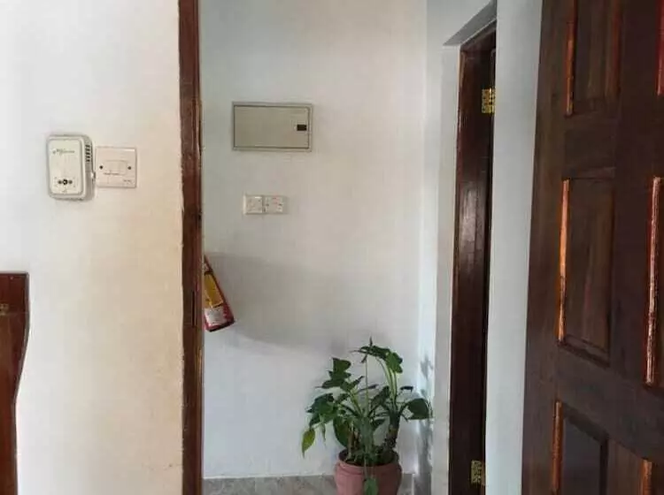 تختخواب و صبحانه Kutetere Motel