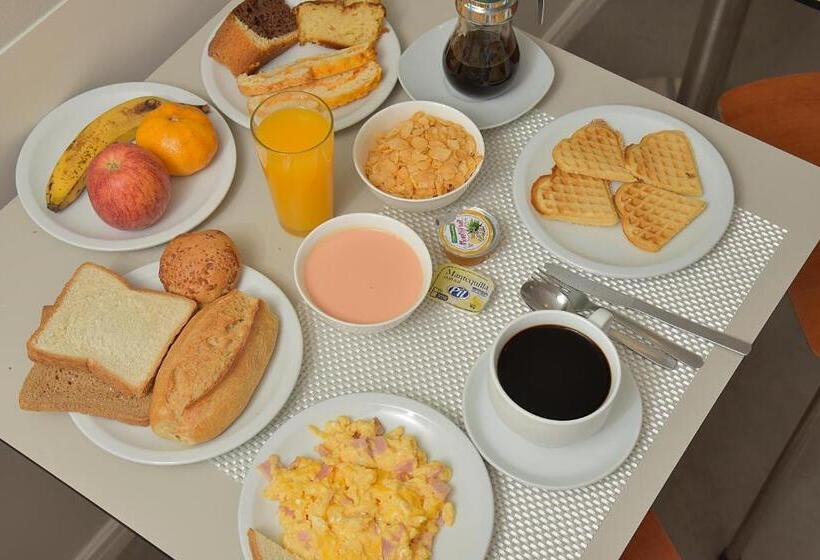 مسافرخانه Bolivian Rooms & Suites