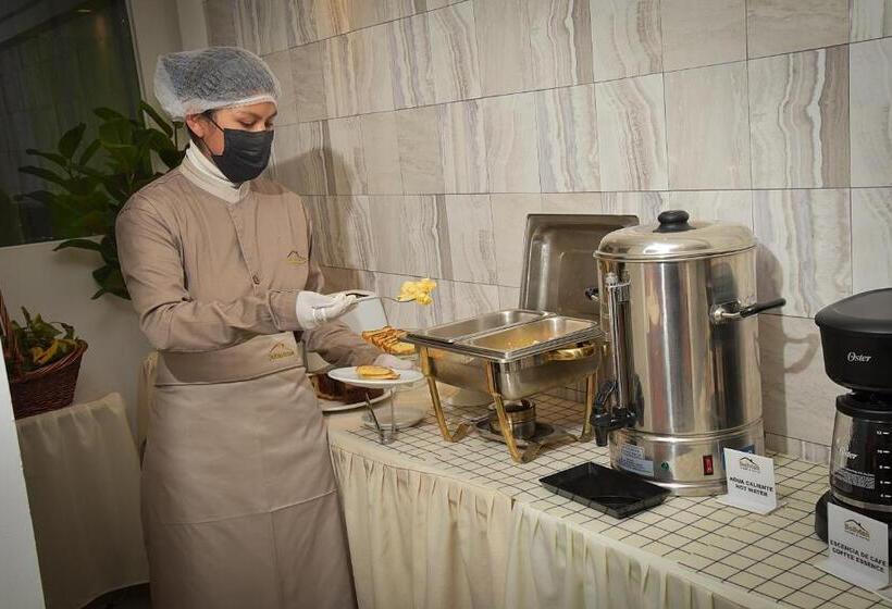 مسافرخانه Bolivian Rooms & Suites