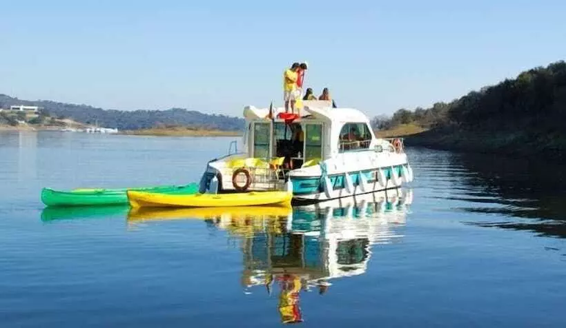 Hotelli Amieira Marina