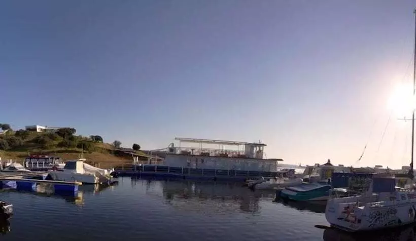Hotelli Amieira Marina