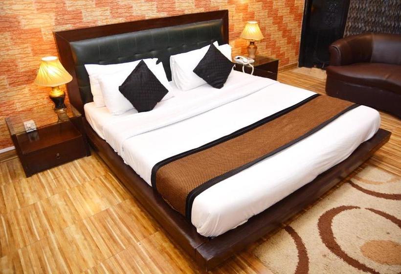 هتل Green Fort  Gulberg