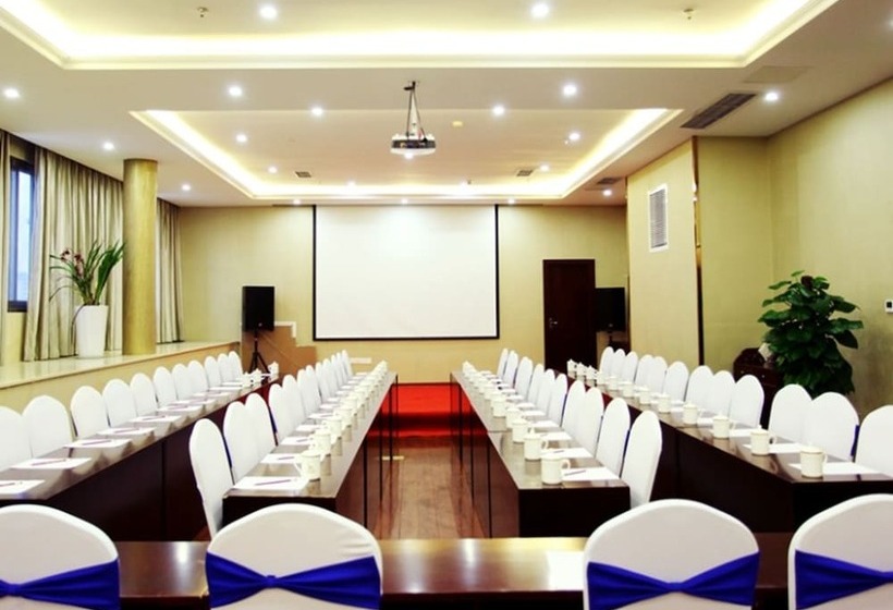 ホテル Greentree Eastern Zigong Huashang International City Huichuan Road