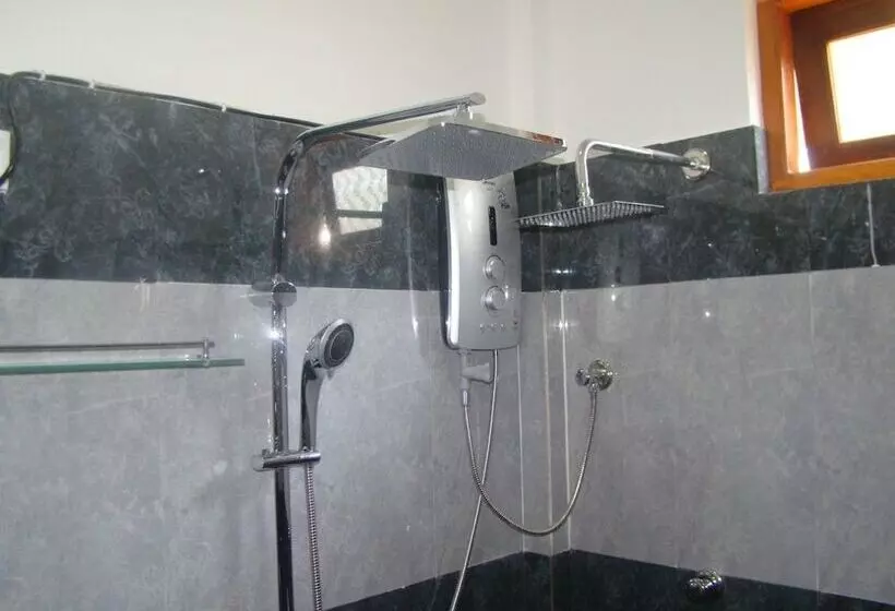 Hotelli Nadun Rest