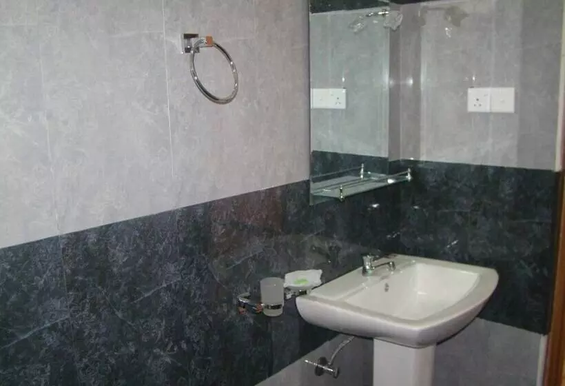 Hotelli Nadun Rest