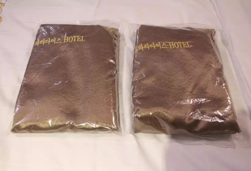Hotelli Paradise