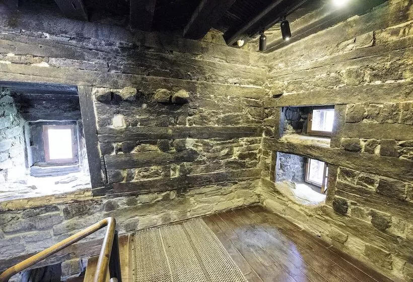 هتل Serena Shigar Fort
