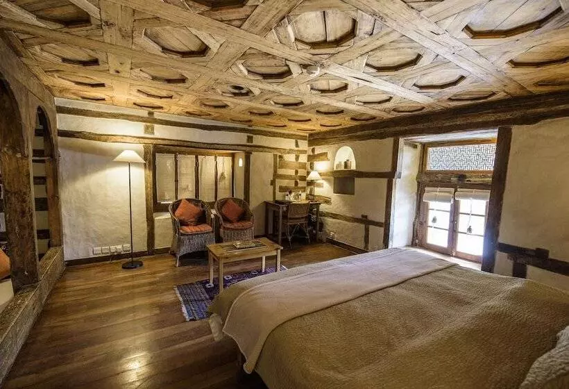 هتل Serena Shigar Fort