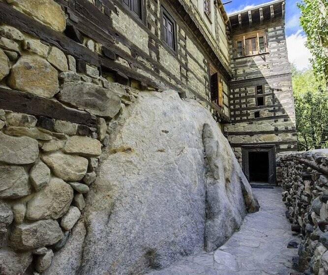 هتل Serena Shigar Fort