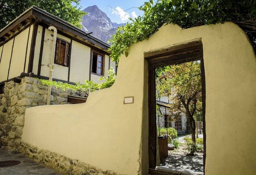 هتل Serena Shigar Fort