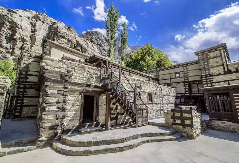 هتل Serena Shigar Fort