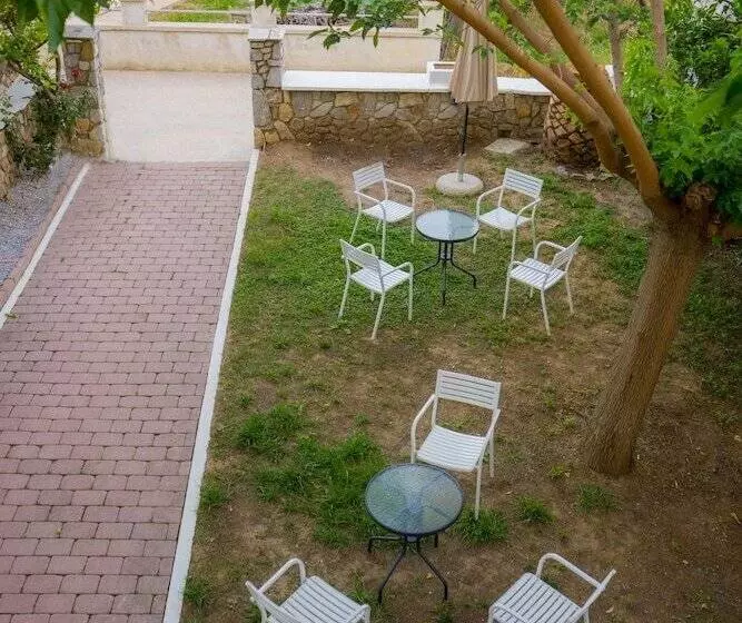 Act Art Skiathos